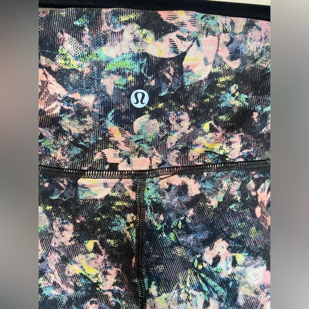 Lululemon Wunder Under Crop High Rise 21” - Picture 4 of 5